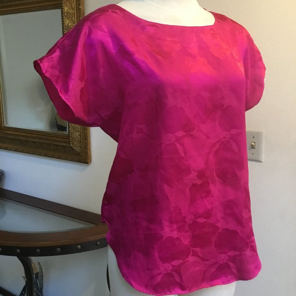 SOPHISTICATES  Basic Silk Textured Top Blouse Tank Batwing Sleeve Fuchsia  S